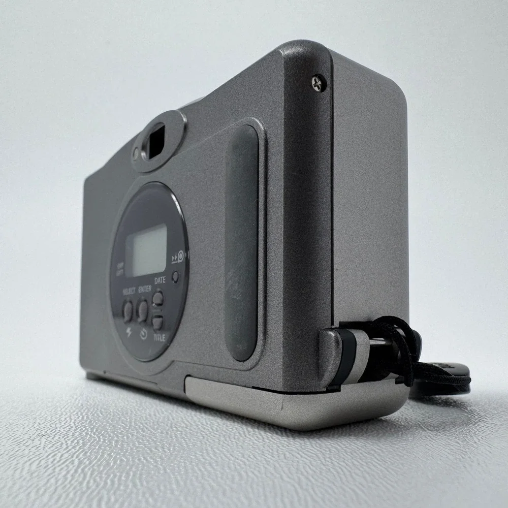 Kodak Advantix T550 APS Film‎ Camera Ektanar 28mm f3.5 Lens Silver AF